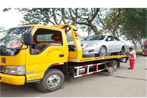 察哈尔右翼中旗附近24小时汽车拖车服务热线